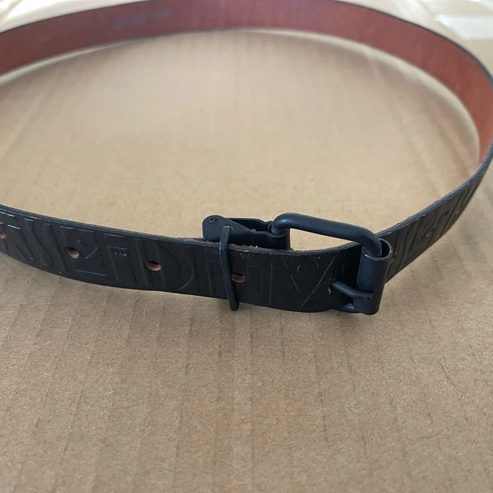 VINTAGE SWATCH Black leather belt, Women’s small - 29-37